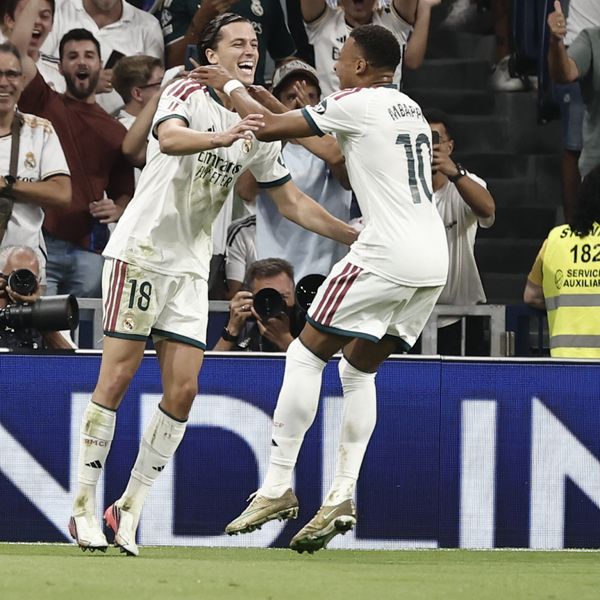 Gol de Carreras (Real Madrid, 2 - Rayo Vallecano, 0)